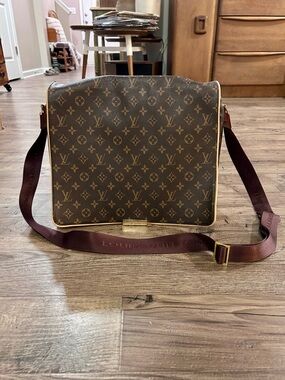 Vintage Louis Vuitton Monogram Canvas Abbesses Messenger Laptop Bag